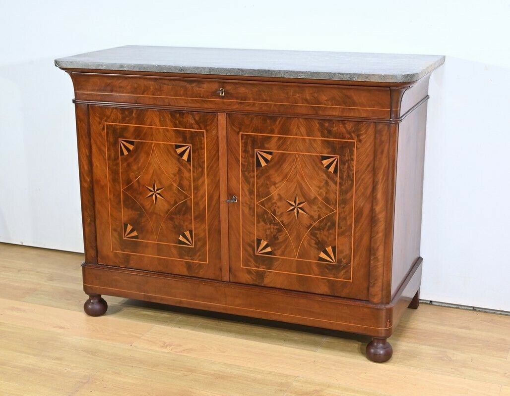 Burl Mahogany Buffet, Restoration Period – Early 19th Century photo for sale