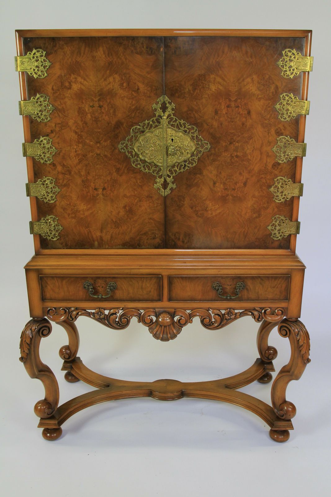 Fine Burr Walnut Cocktail Cabinet By Berwick Furniture
