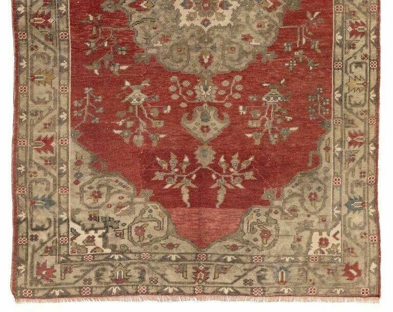 5.5x8.6 Ft Vintage Hand Knotted Turkish Area Rug, 100% Wool photo Textiles