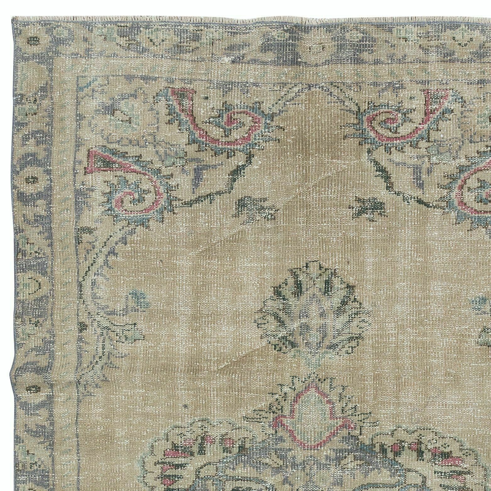 Vintage Sun Faded Rug, Hand Knotted Turkish Carpet In Beige & Gray photo Textiles