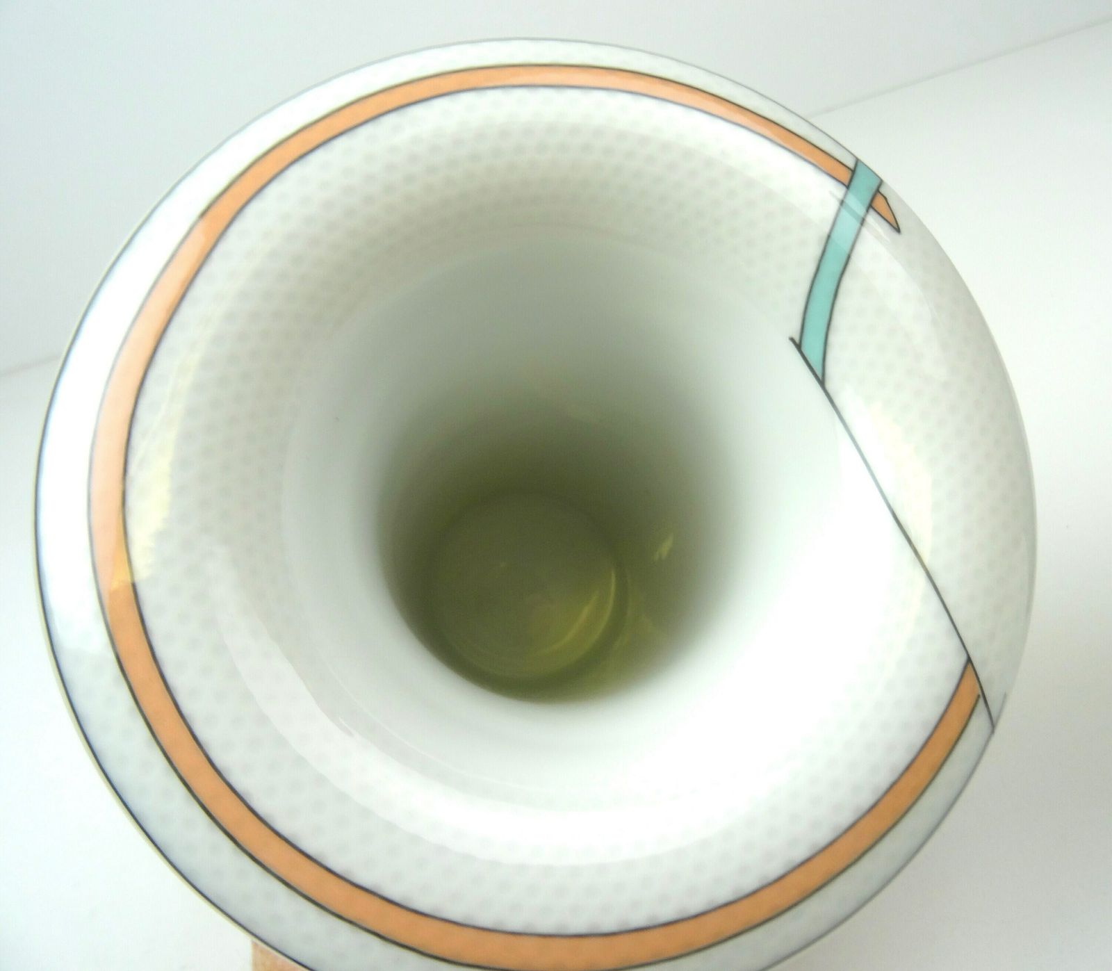 photo furniture Rare Postmodern 80s Porcelain Vase T. Wirkkala For Rosenthal