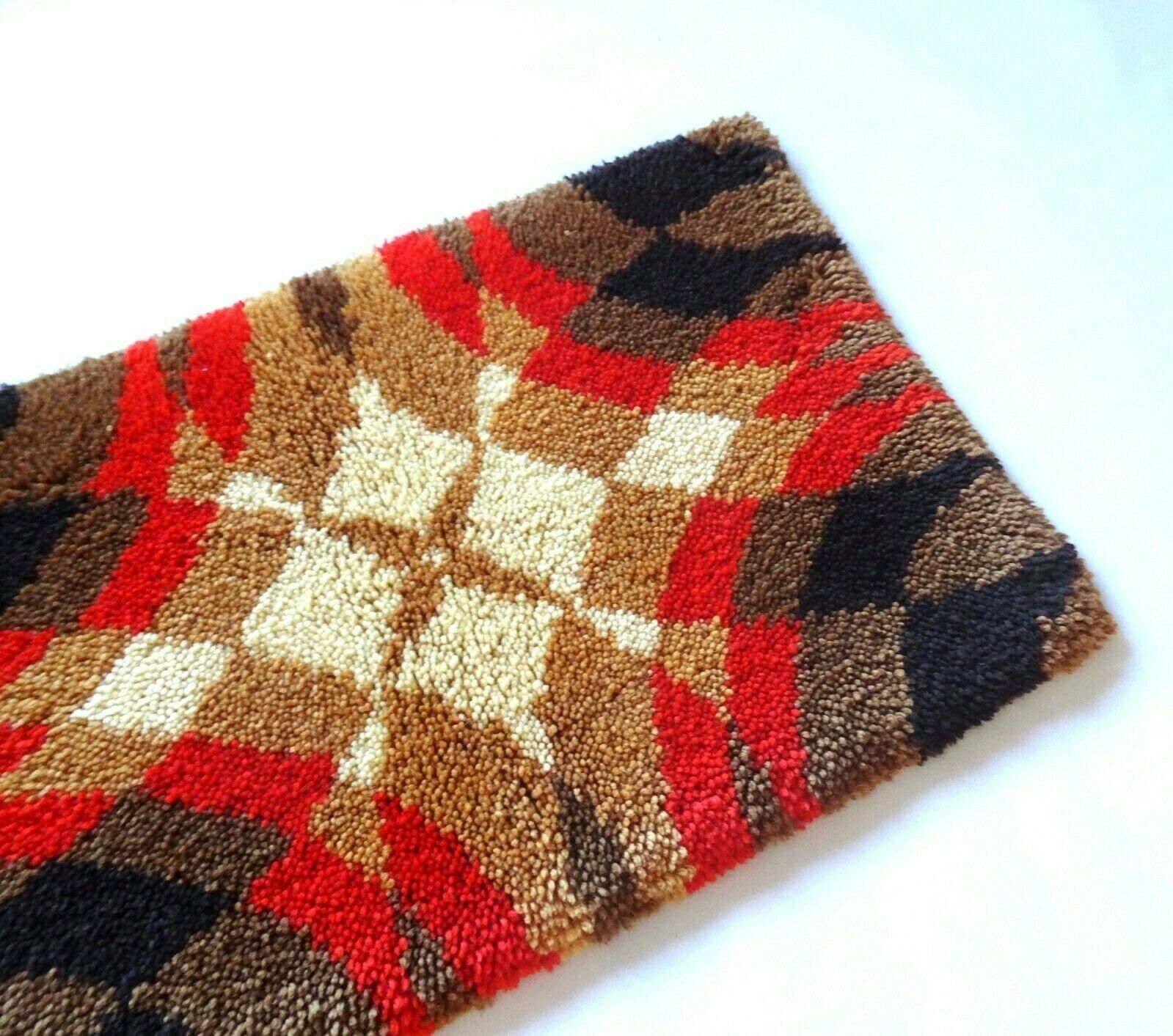 Stunning Mid Century Vinatge Abstract Hand Made Rug Carpet
