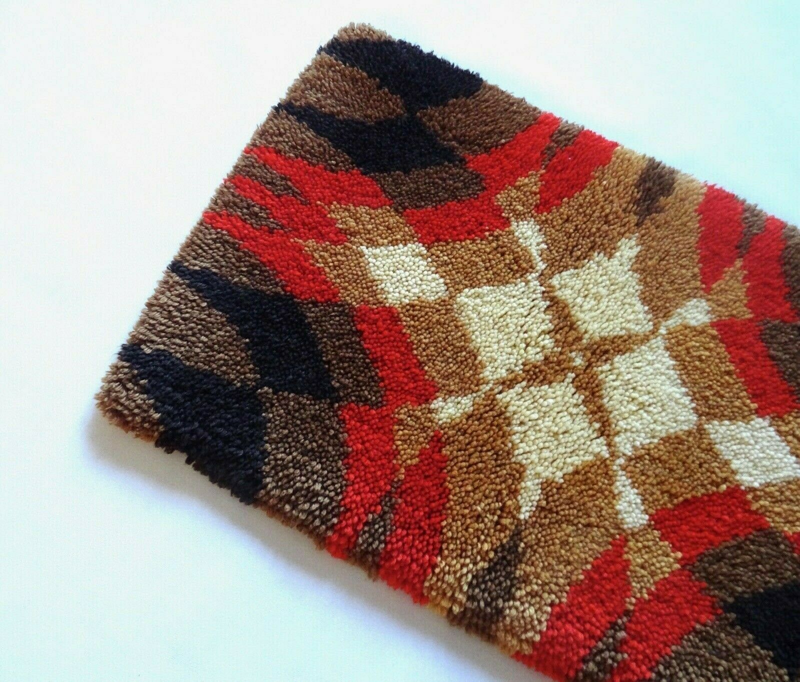 Stunning Mid Century Vinatge Abstract Hand Made Rug Carpet photo for sale