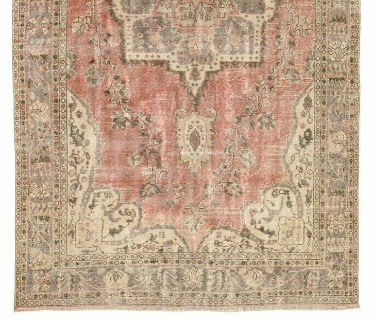 5.7x9.8 Ft Vintage Anatolian Village Area Rug, Woolen Hand Knotted Carpet photo Textiles