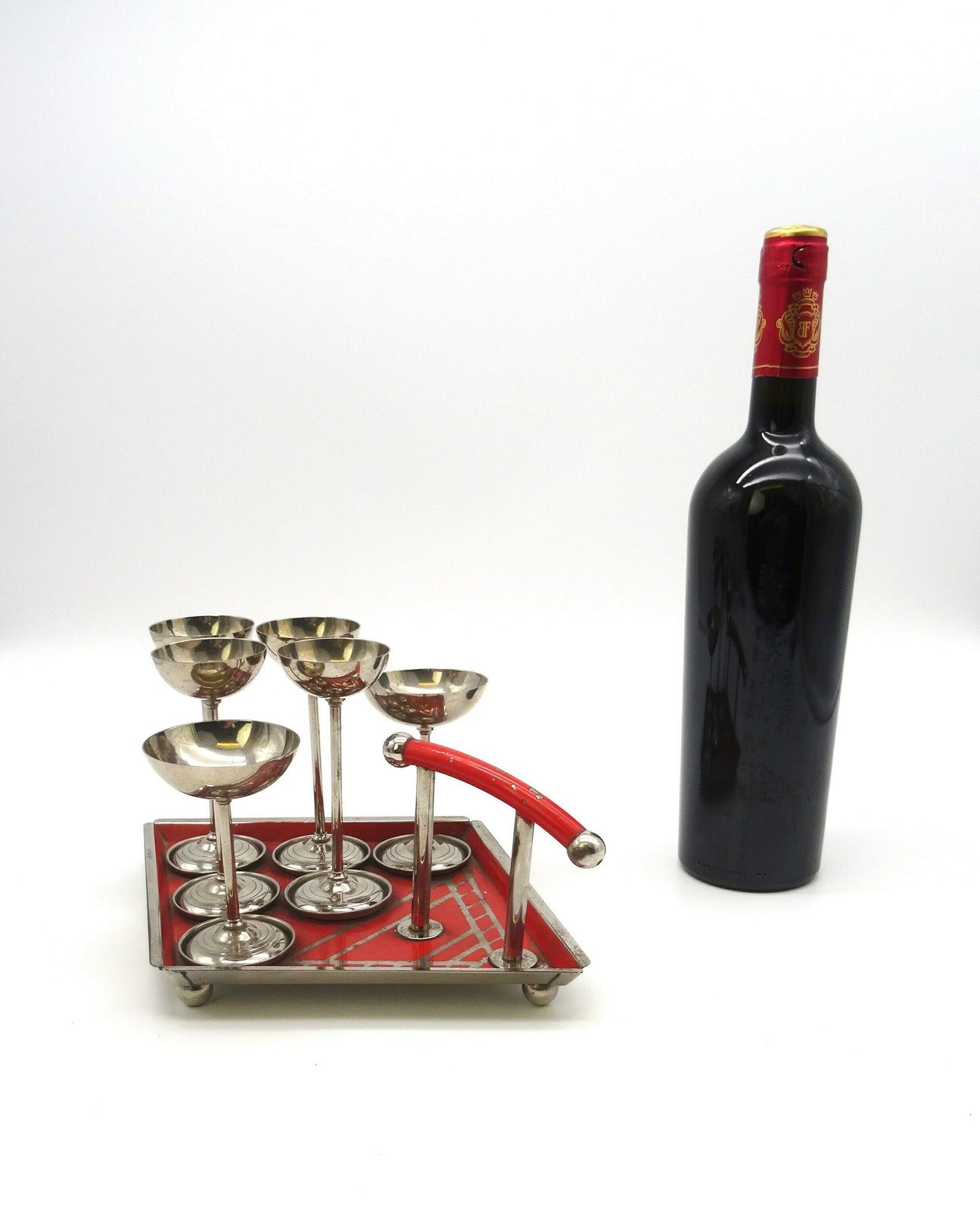 Rare Bauhaus Red Enamel Cubist Tray With Vodka Cups Art Deco Germany 1930 Barware photo vinterior