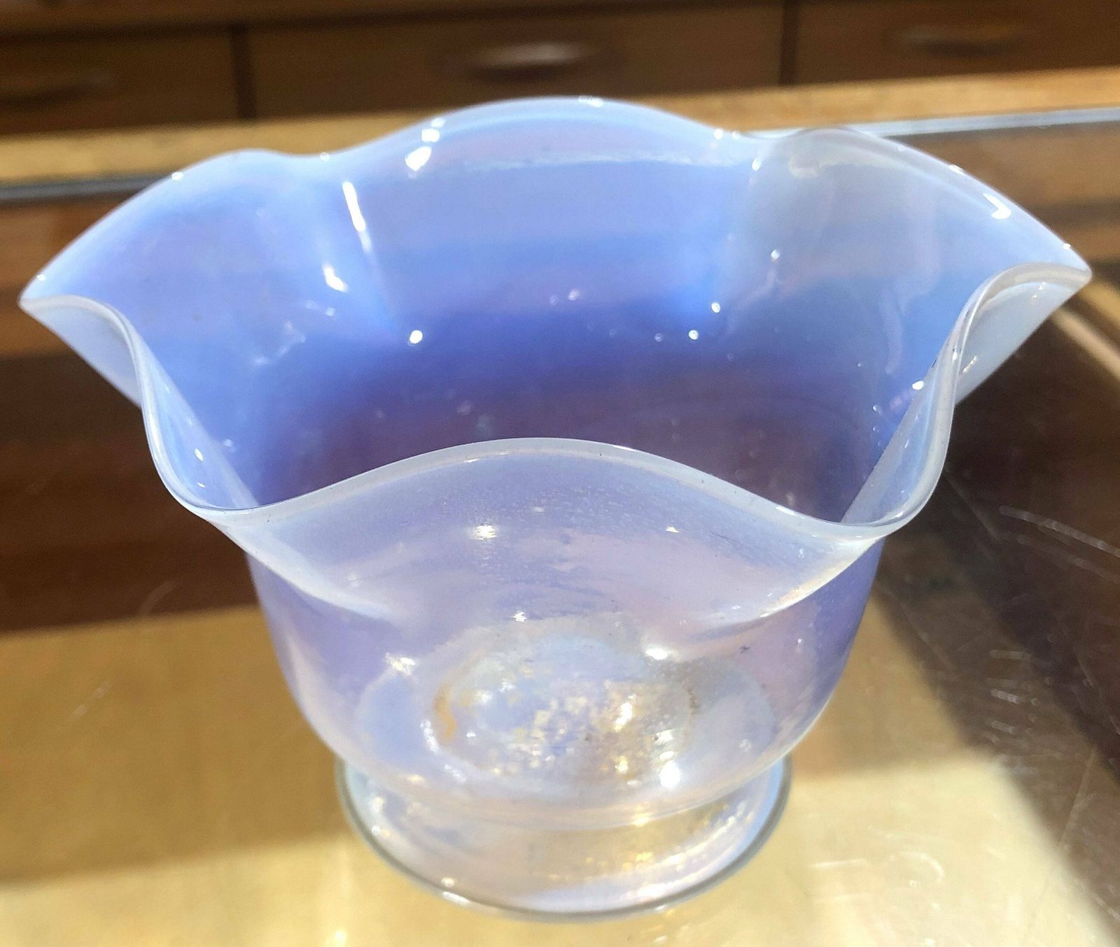 Fine Antique Murano Opalescent White Fluted Glass Dish With Gold Inclusions Salviati C1880 photo for sale