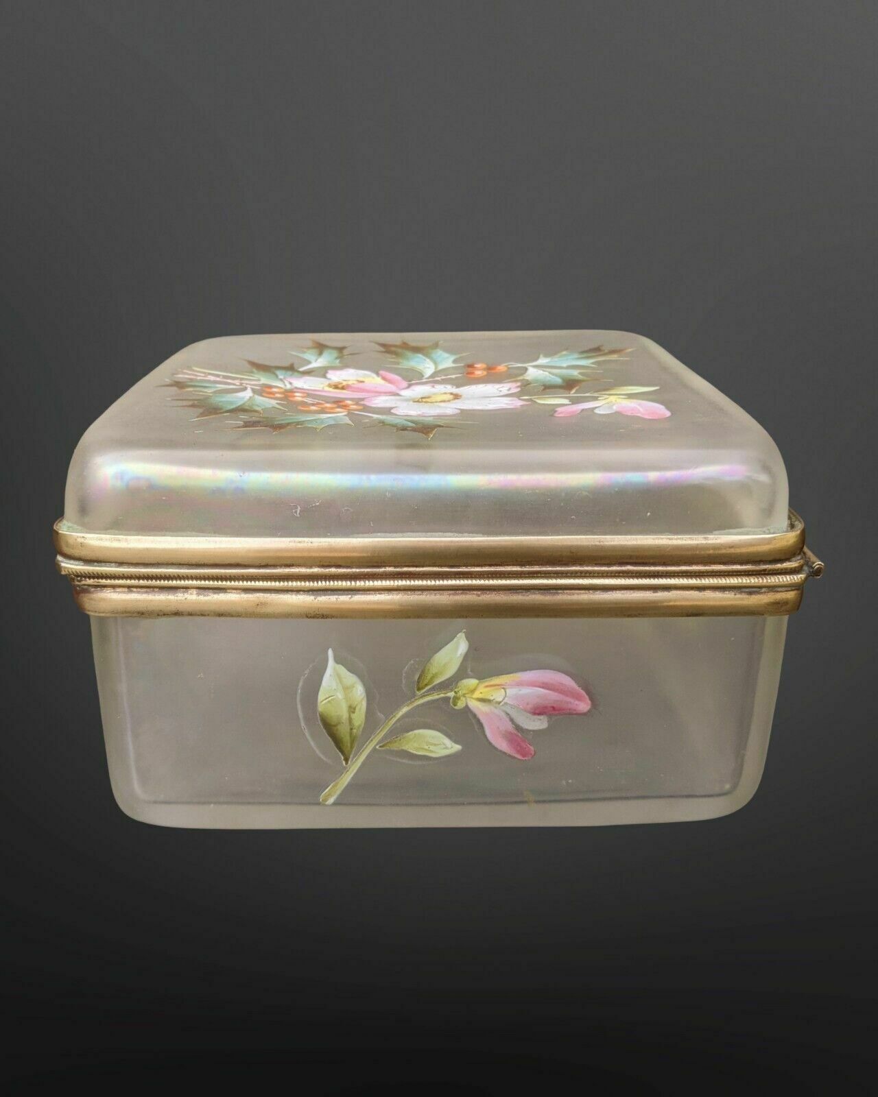 Pretty Victorian Iridescent Glass Jewellery Box Hand Enamelled photo buy