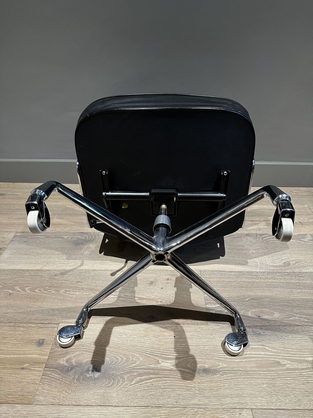 Vintage Herman Miller Eames Time Life Office Chair photo vintage