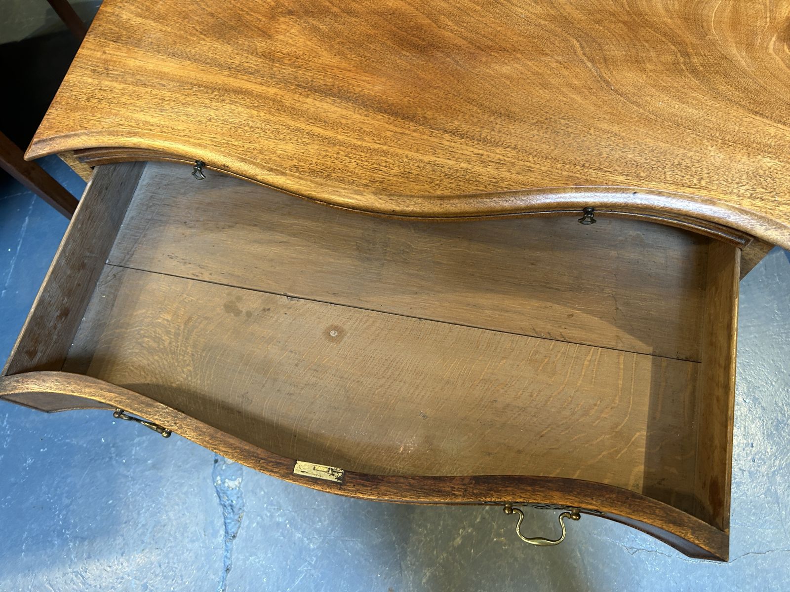 photo for sale C19th Mahogany Chest Of Drawers Of Serpentine Outline