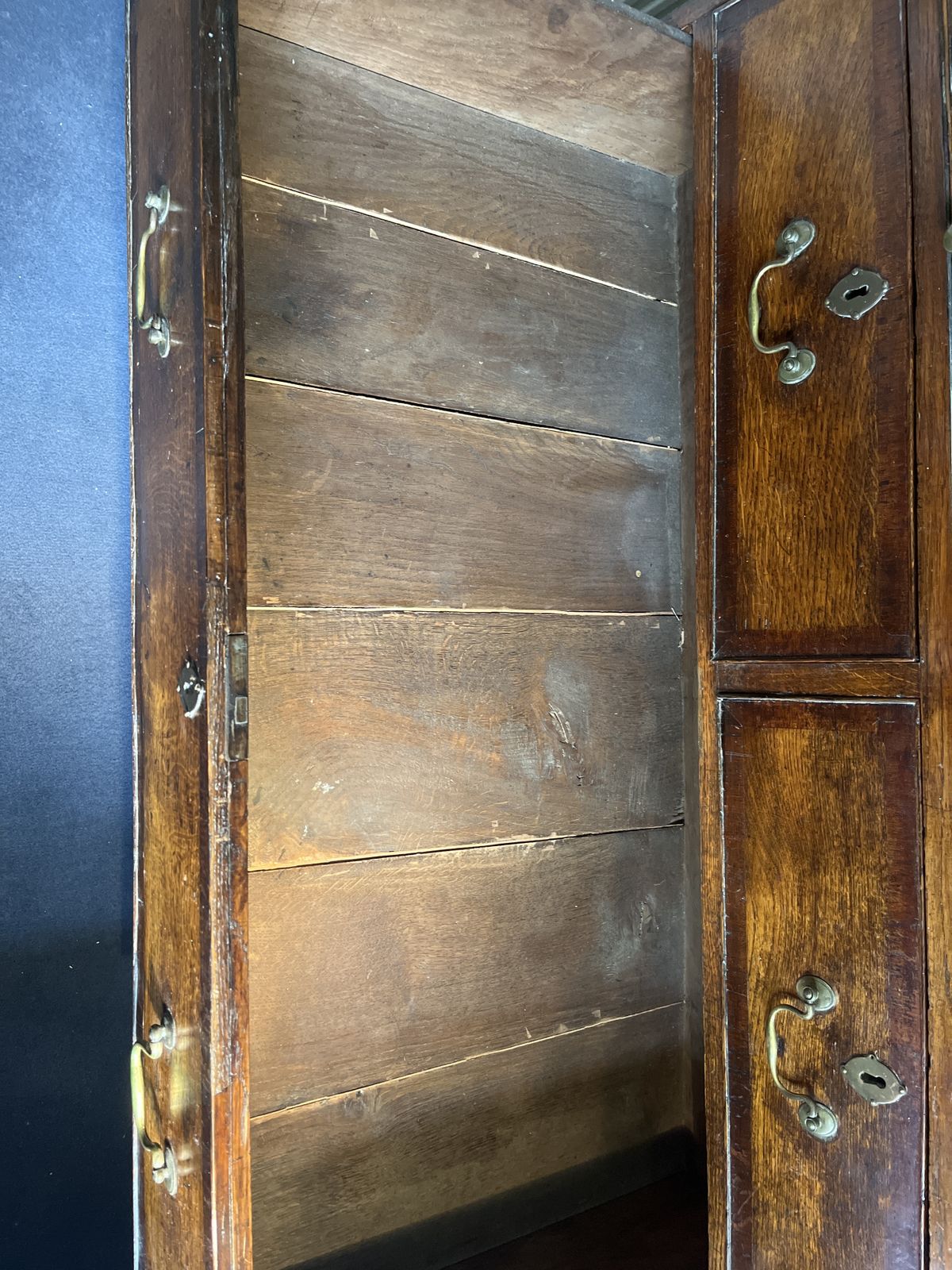 George III Oak Chest Of Drawers With Brushing Slide photo 1000.0