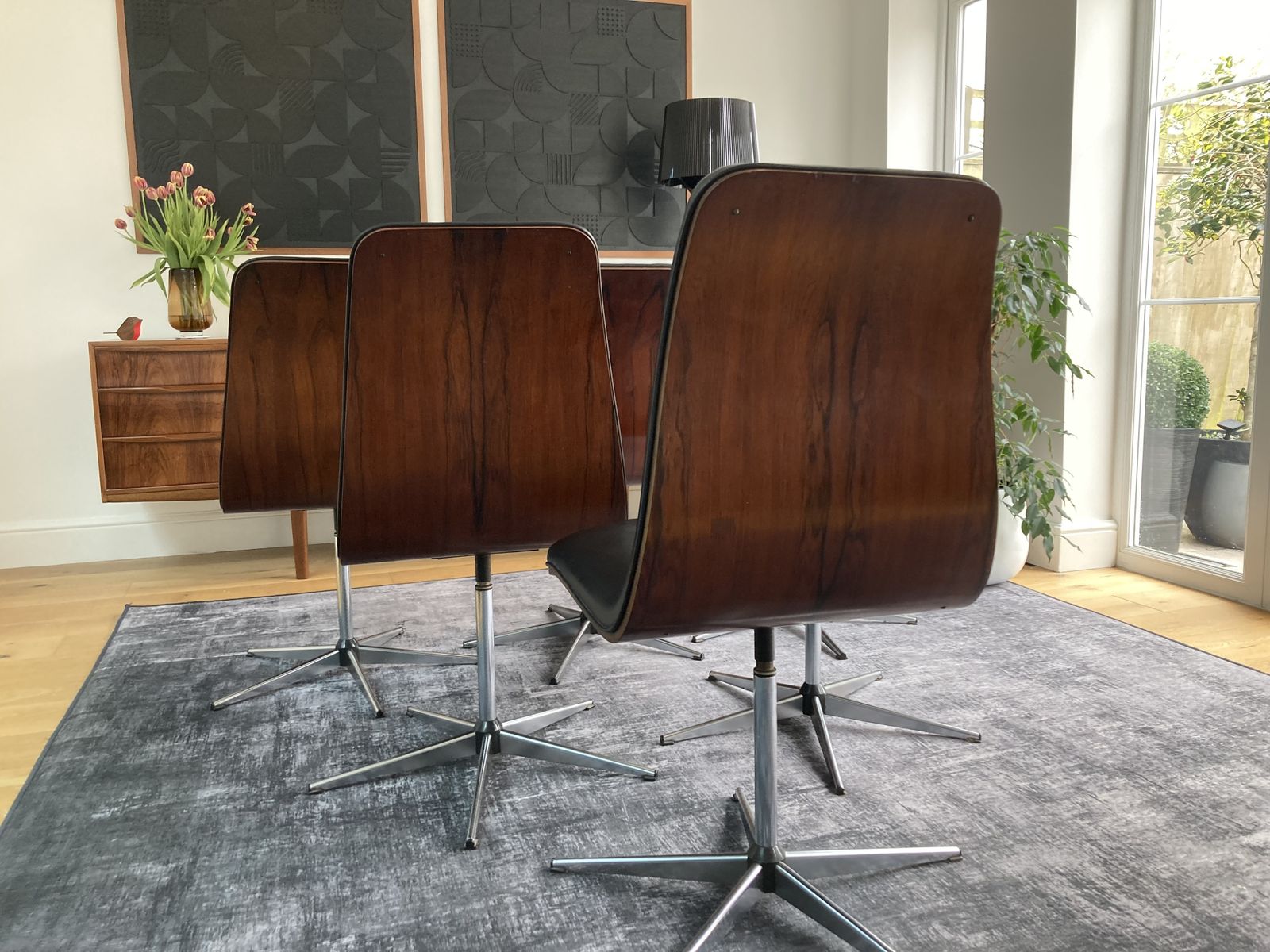 photo furniture Set Of 6 Swivel Dining Chairs By Robert Heritage For Archie Shine   1960s