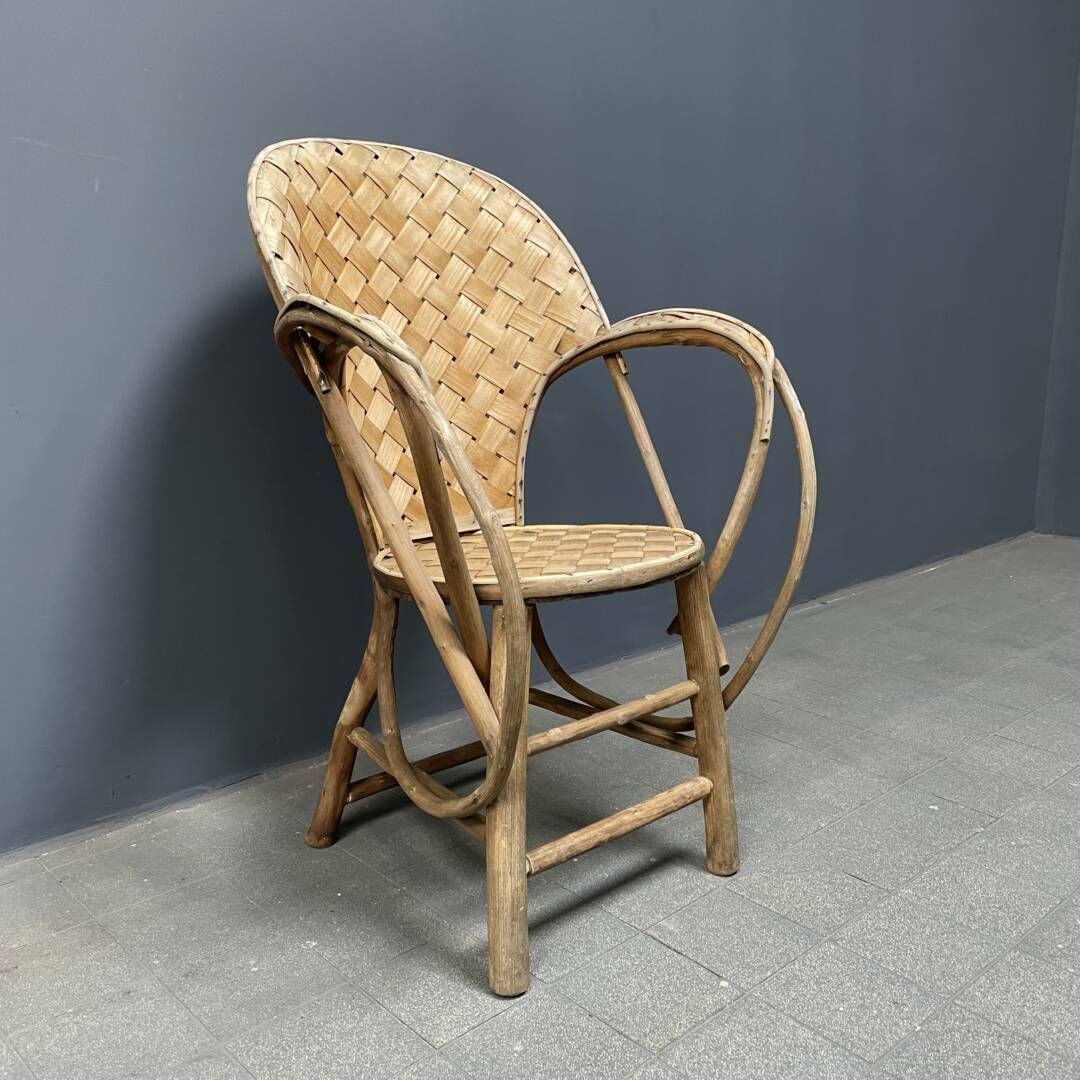 Gevlochten Houten Stoel – Volkse Stijl photo 180.0