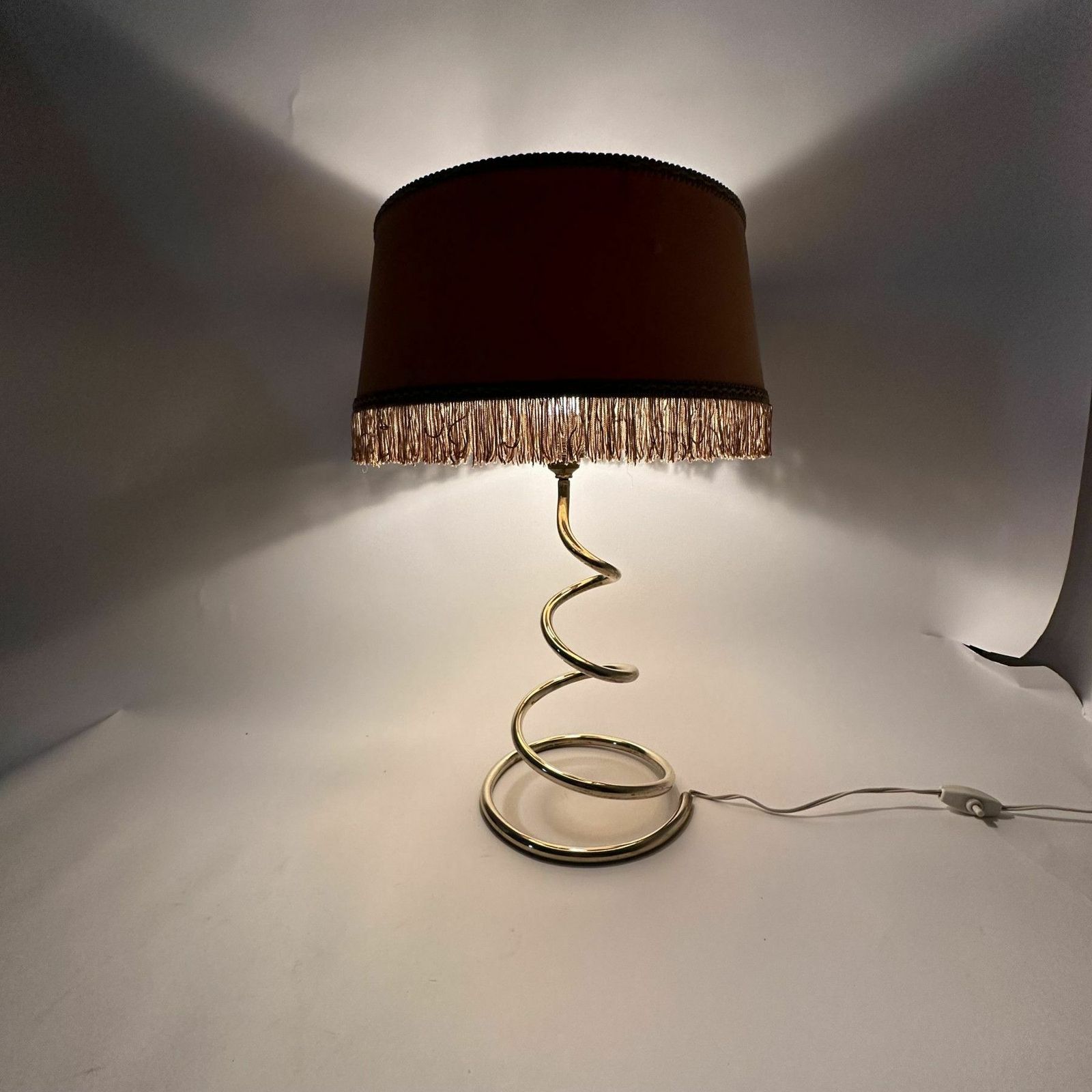Mid Century Messing Spiraal Tafellamp, Ca. Jaren 1950 photo furniture