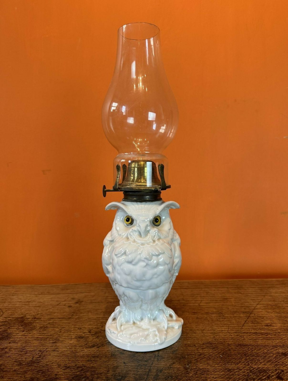 Victorian White Porcelain Owl Oil Lamp photo Lighting