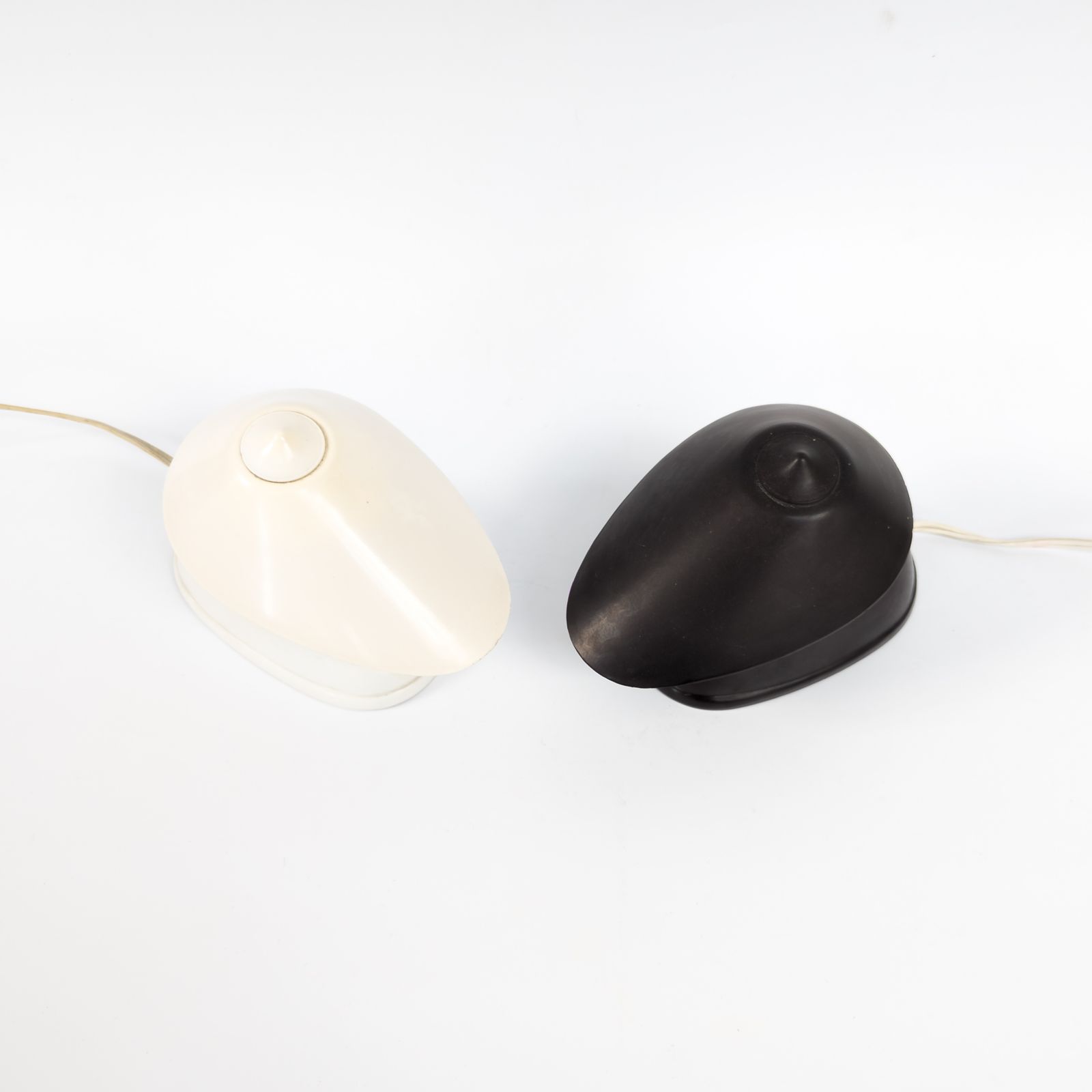 Pair Of Bauhaus Bakelite Table Or Wall Lights By Elektrosvit, 1950s photo vinterior