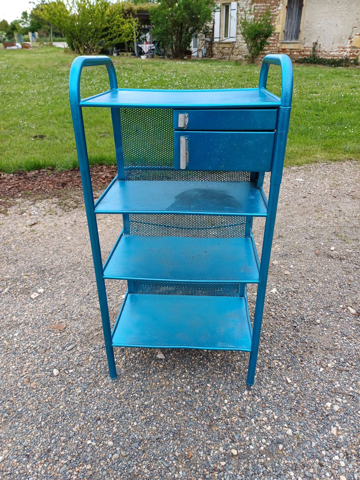 photo furniture Industrial Iron Furniture Heliolith