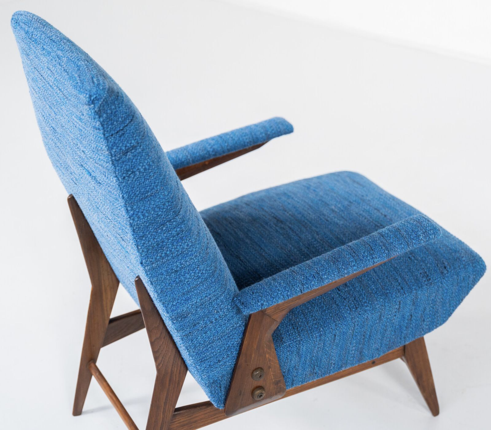 photo vinterior Mid Century Modern Pair Of Armchairs By Vittorio Dassi, Italy, 1960s – New Upholstery