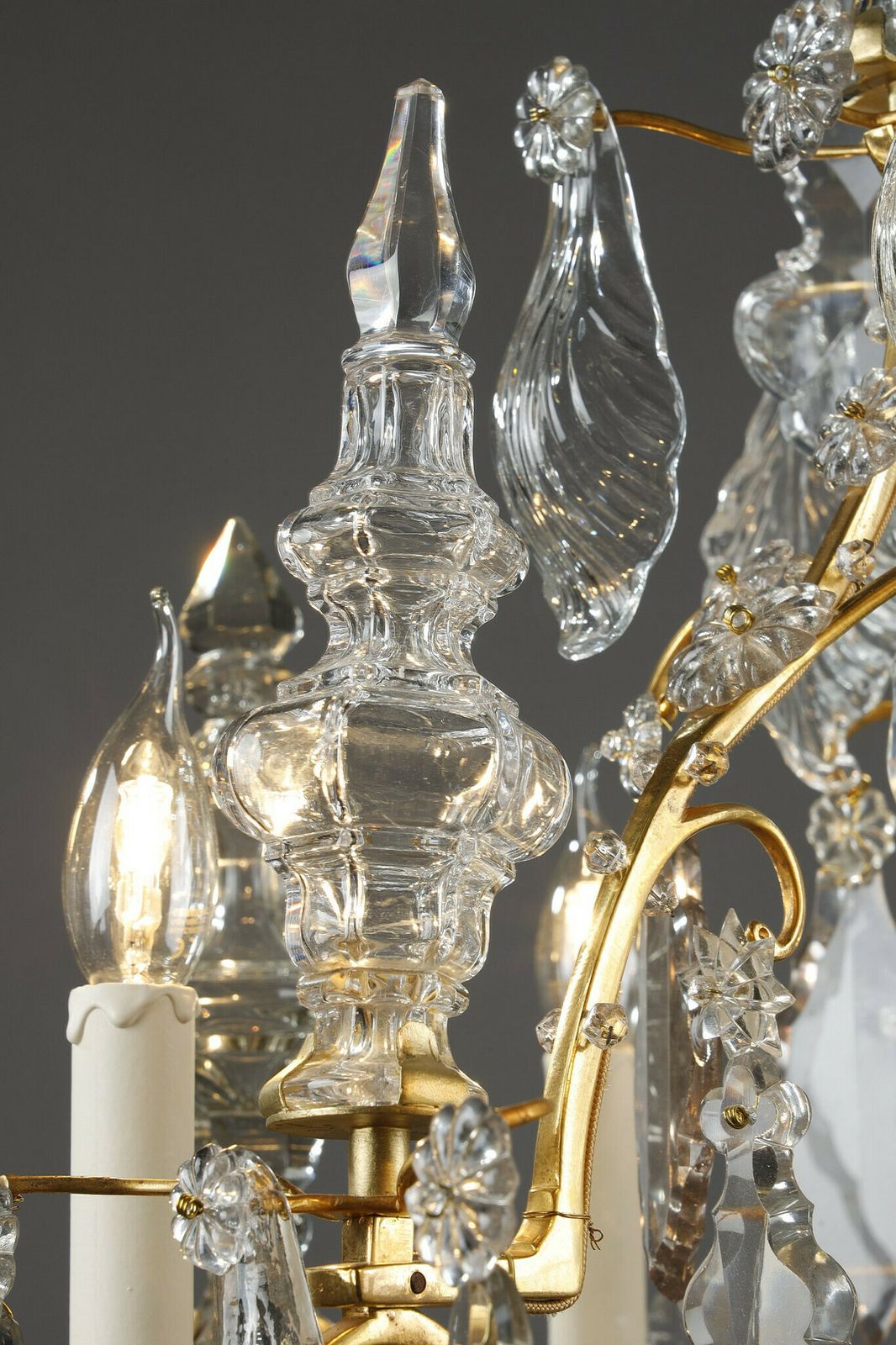 12611.0 Six Light Gilt Bronze Cage Chandelier With Cut Crystal Pendants And Daggers photo