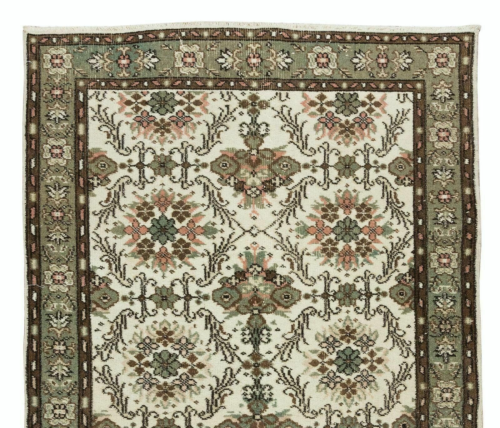 Hand Knotted Turkish Wool Rug, Floral Pattern Floor Covering photo Textiles