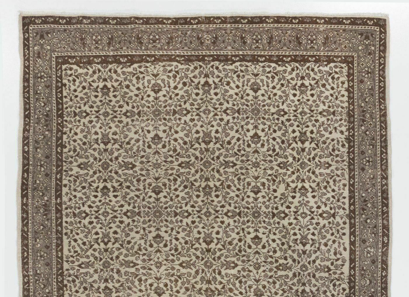 Handmade Vintage Anatolian Oushak Rug. Faded Floral Woolen Carpet photo furniture