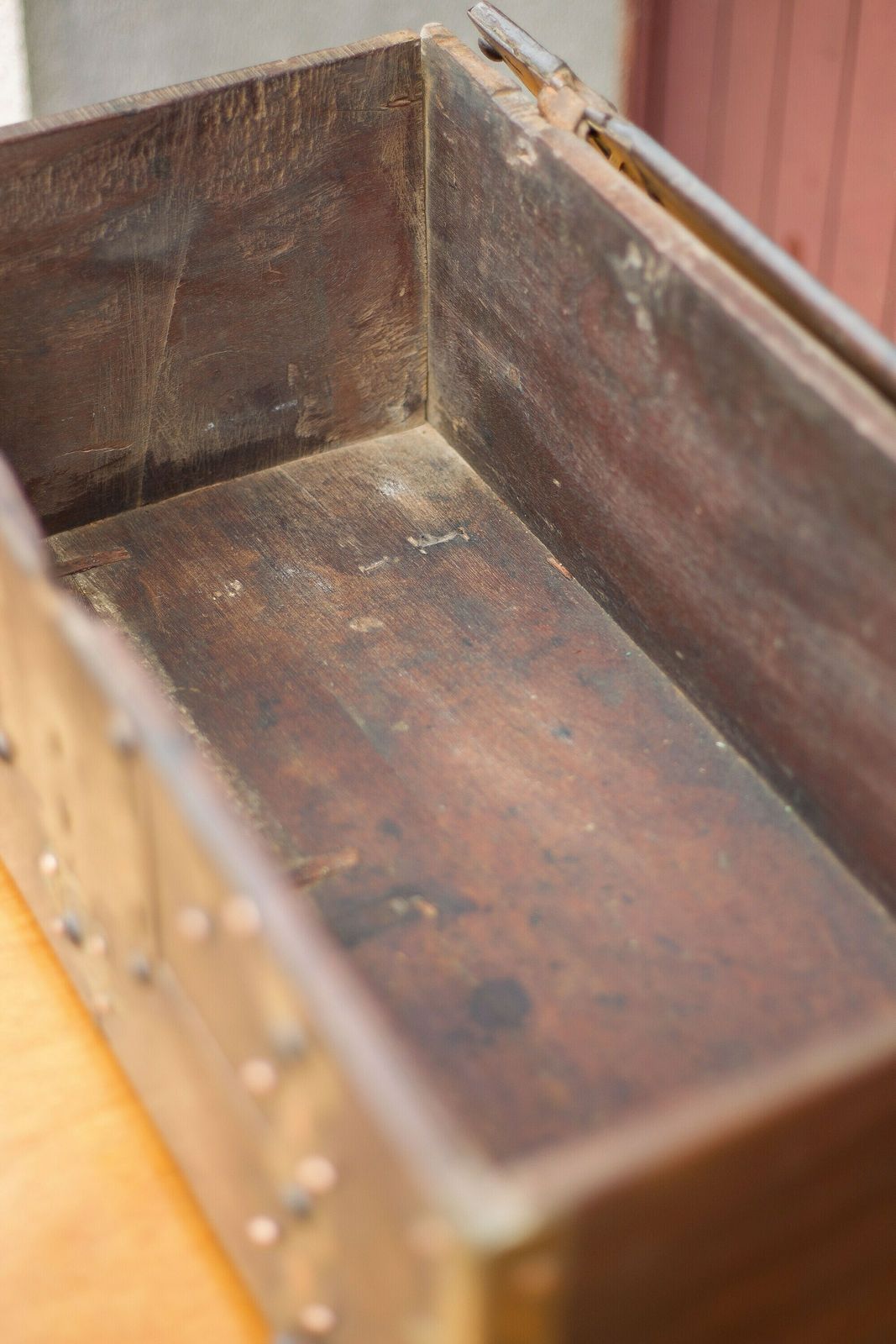 Large Old Mauritanian Box, Mauritania Tuareg Wooden Chest With Worked Metal And Copper Frame, Collection, Rare photo vintage
