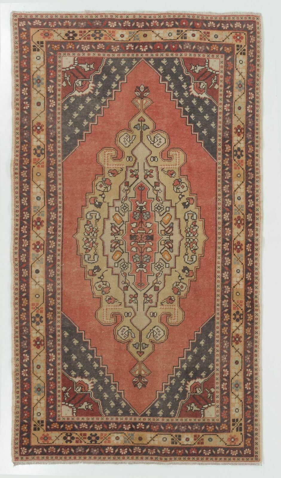 Ft One Of A Kind Handmade Vintage Oriental Rug For Traditional Interiors