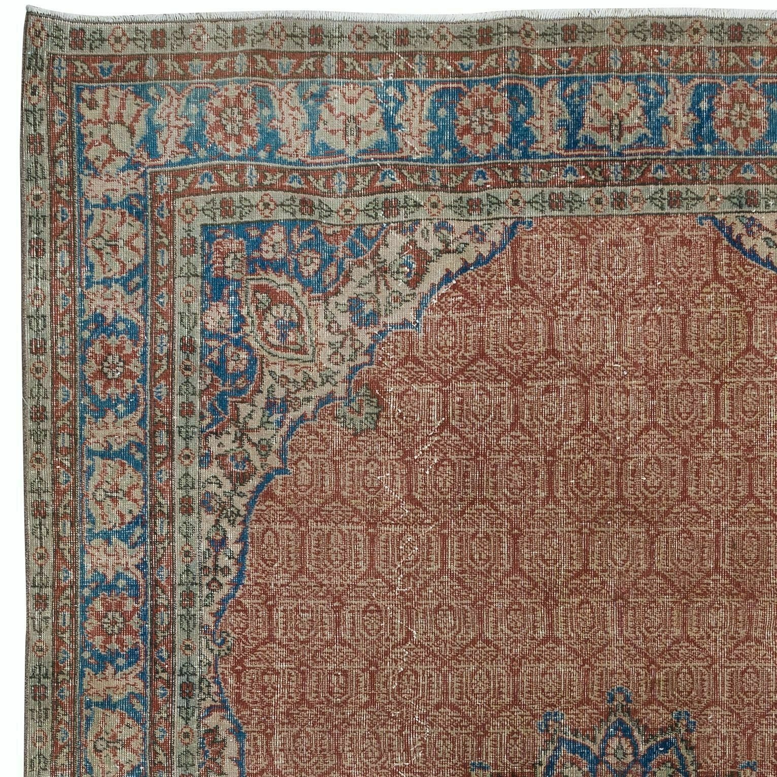 Kind Handknotted Vintage Area Rug, Traditional Turkish Carpet photo Textiles