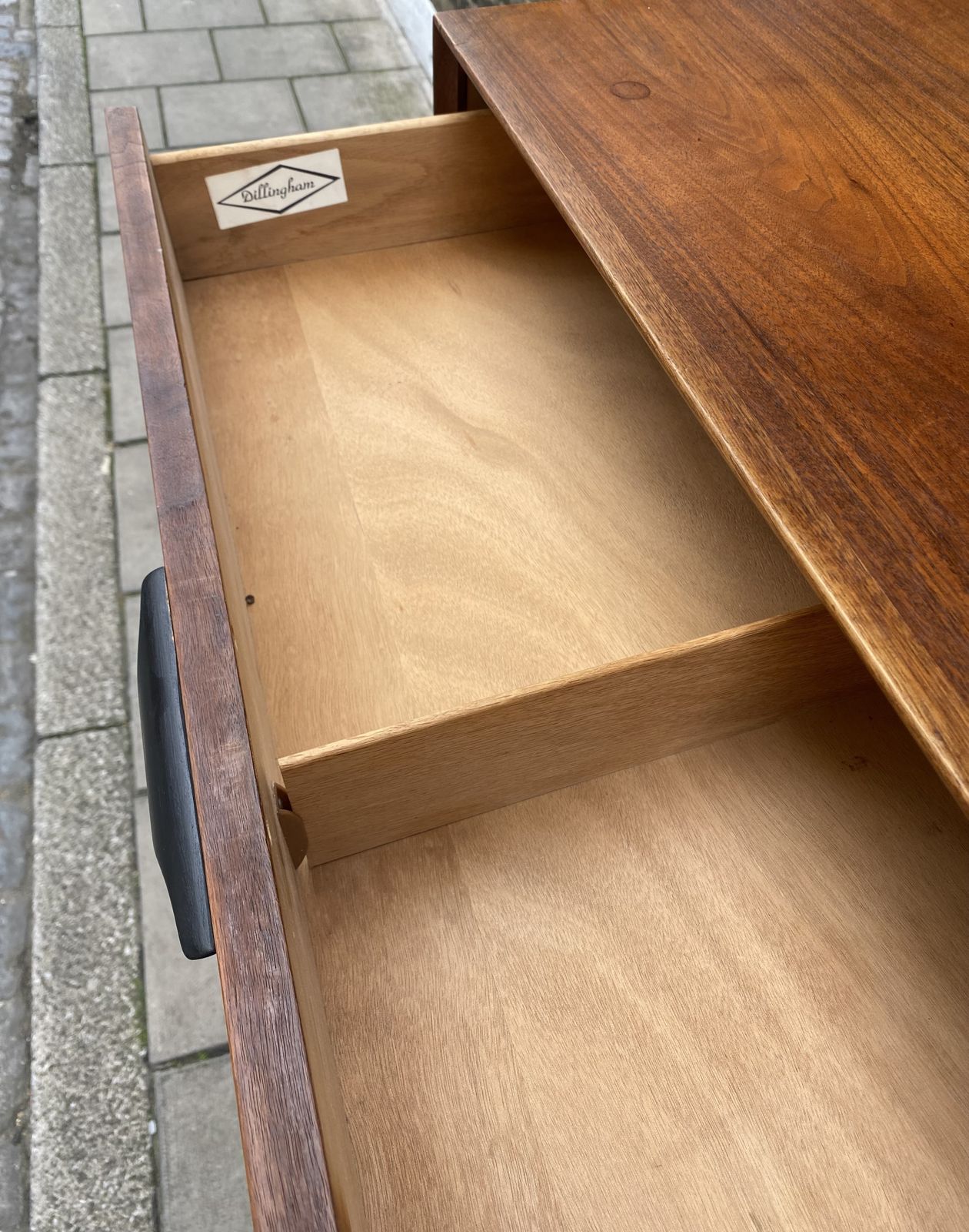 photo vinterior Mid Century Modern Luxury (Dillingham In Walnut)