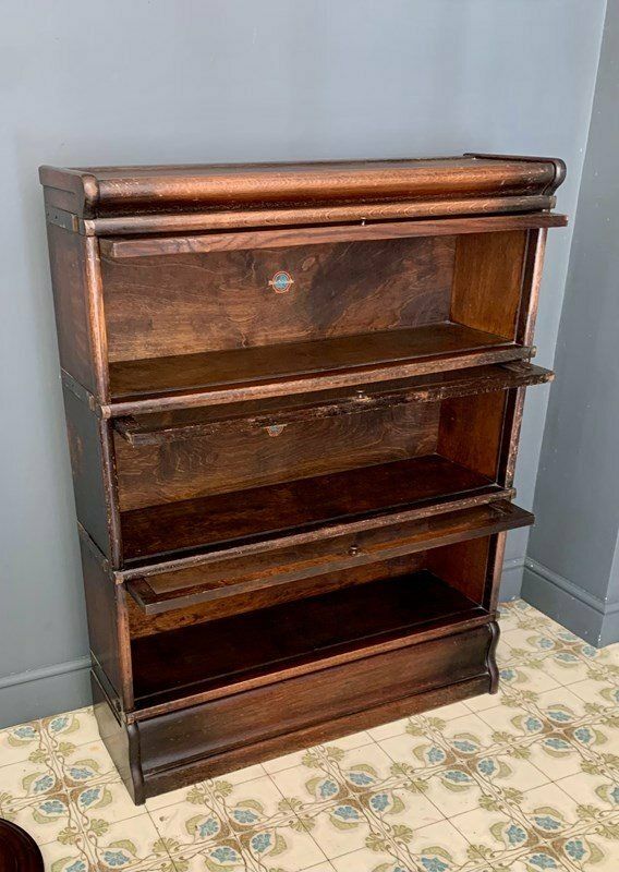 Globe Wernicke Bookcase, Early 20th Century photo 625.0