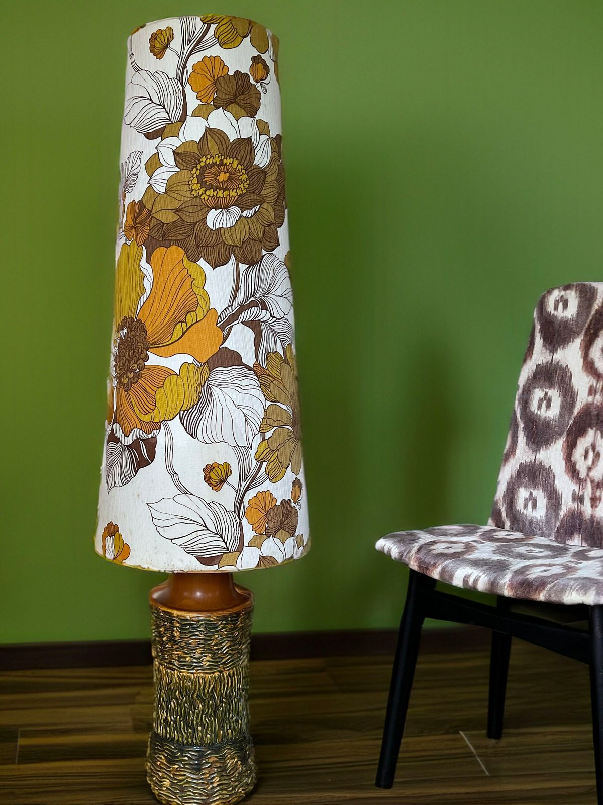 Stunning West German Pottery Floor Lamp With Original Seventies Large Scale Floral Print Lampshade photo Lighting