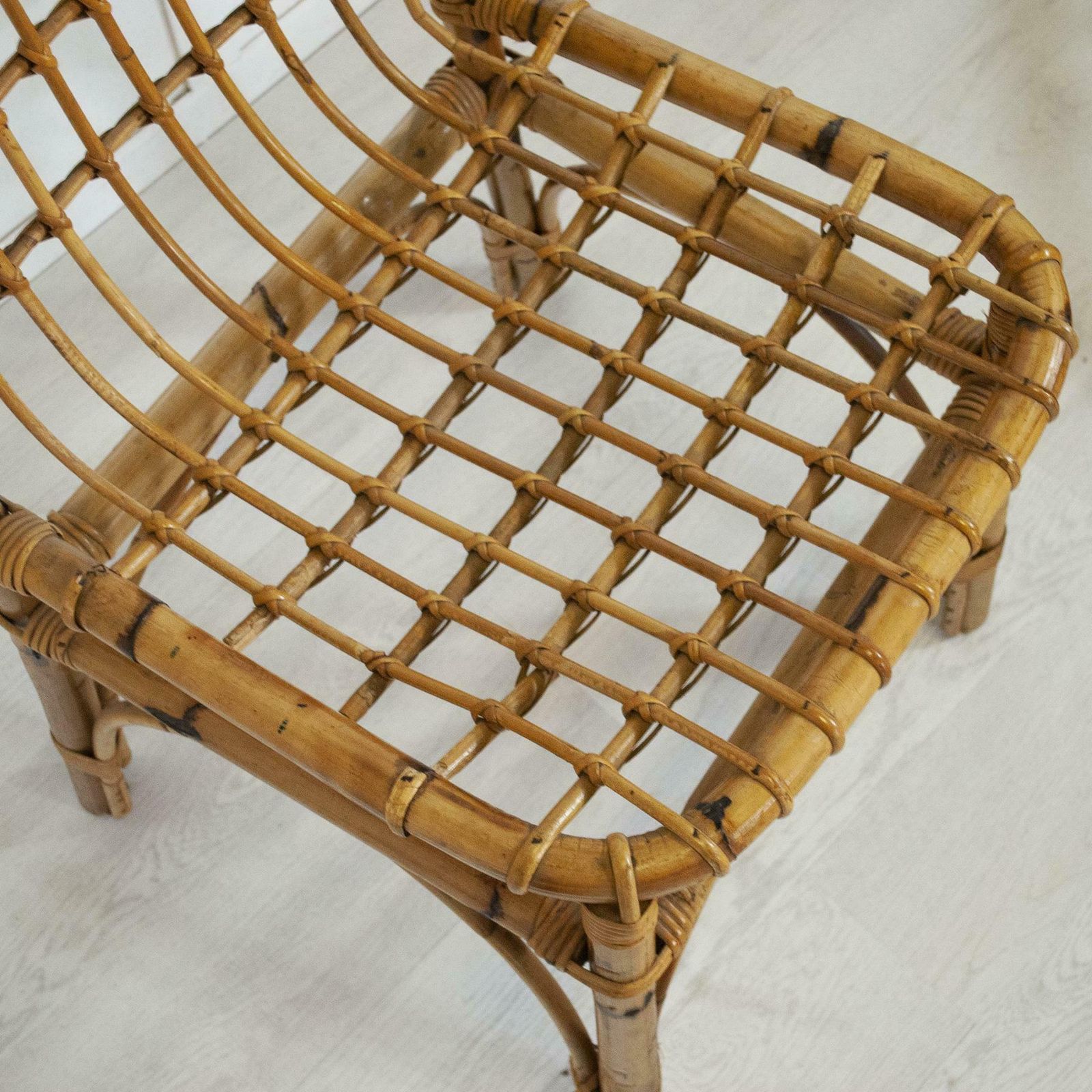 photo furniture Set Of Four Italian Bamboo Folding Chairs Very Confortable, Mid 60s.