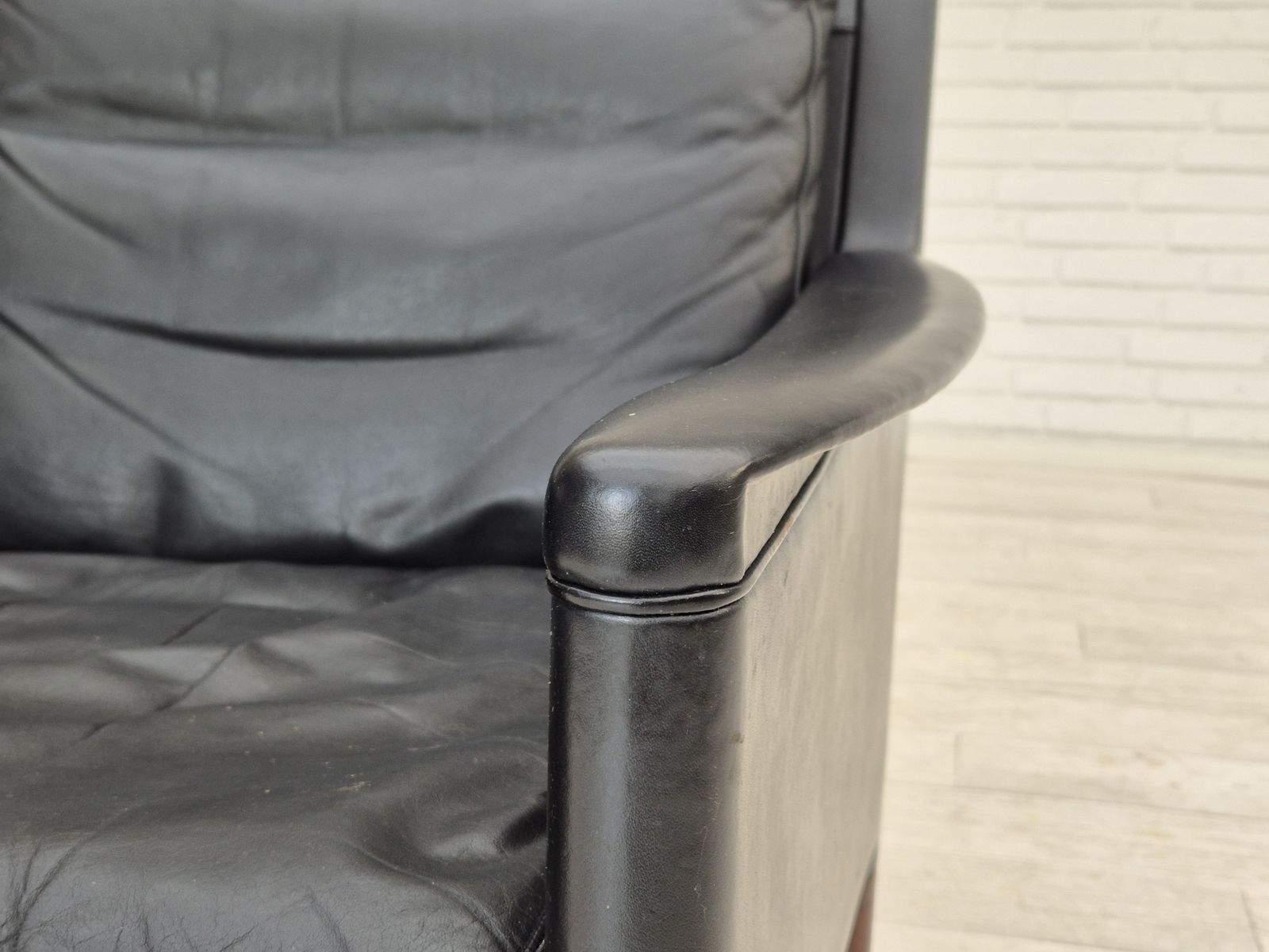 1960s, Danish Design By Kurt østervig, Lounge Chair Model 55, Leather, Rosewood Legs, Original Condition. photo for sale