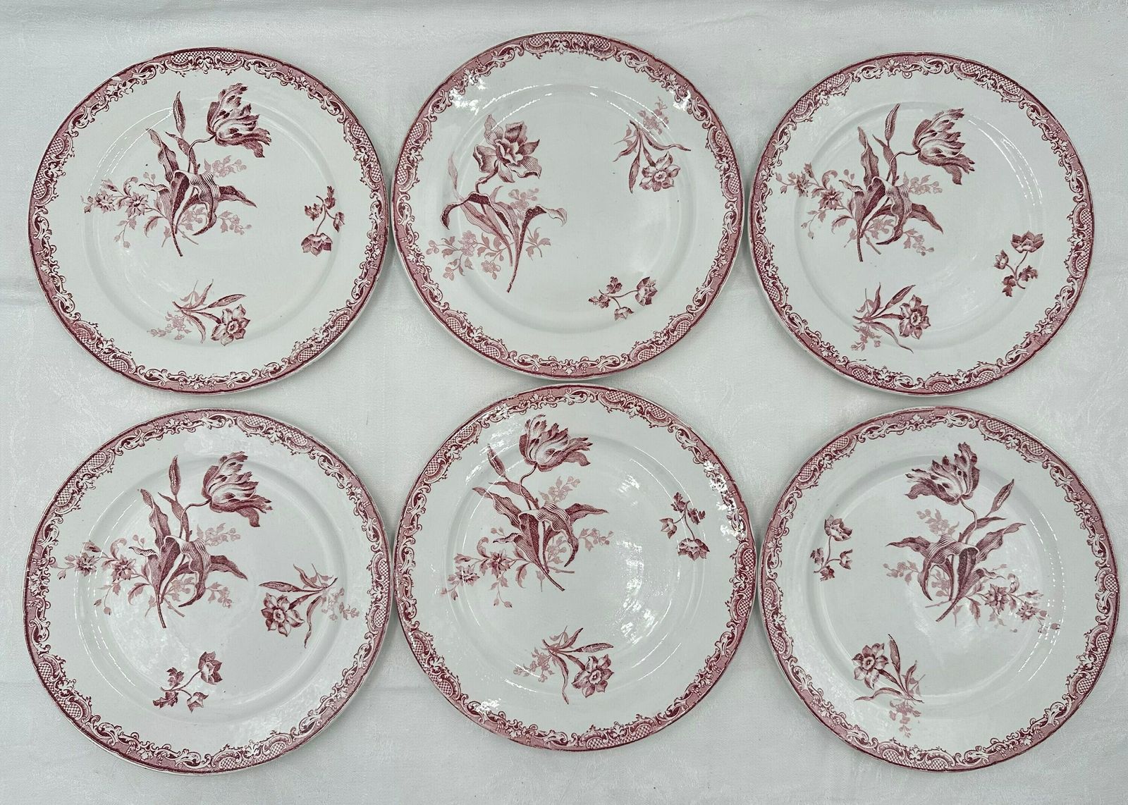 Sarreguemines Red Plates Set Of 20 Plates, Fontanges Dinner Soup And Dessert Plates, Ironstone Tableware Service photo vintage