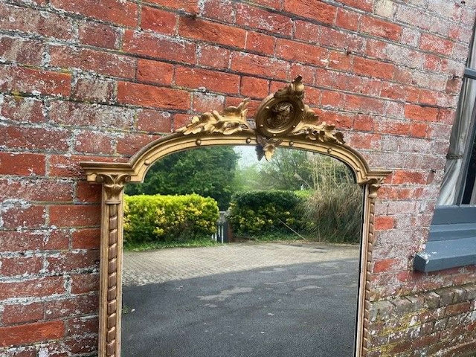 A Superb Large Antique English 19th C Shaped Top Original Gilt Mirror. photo 1995.0