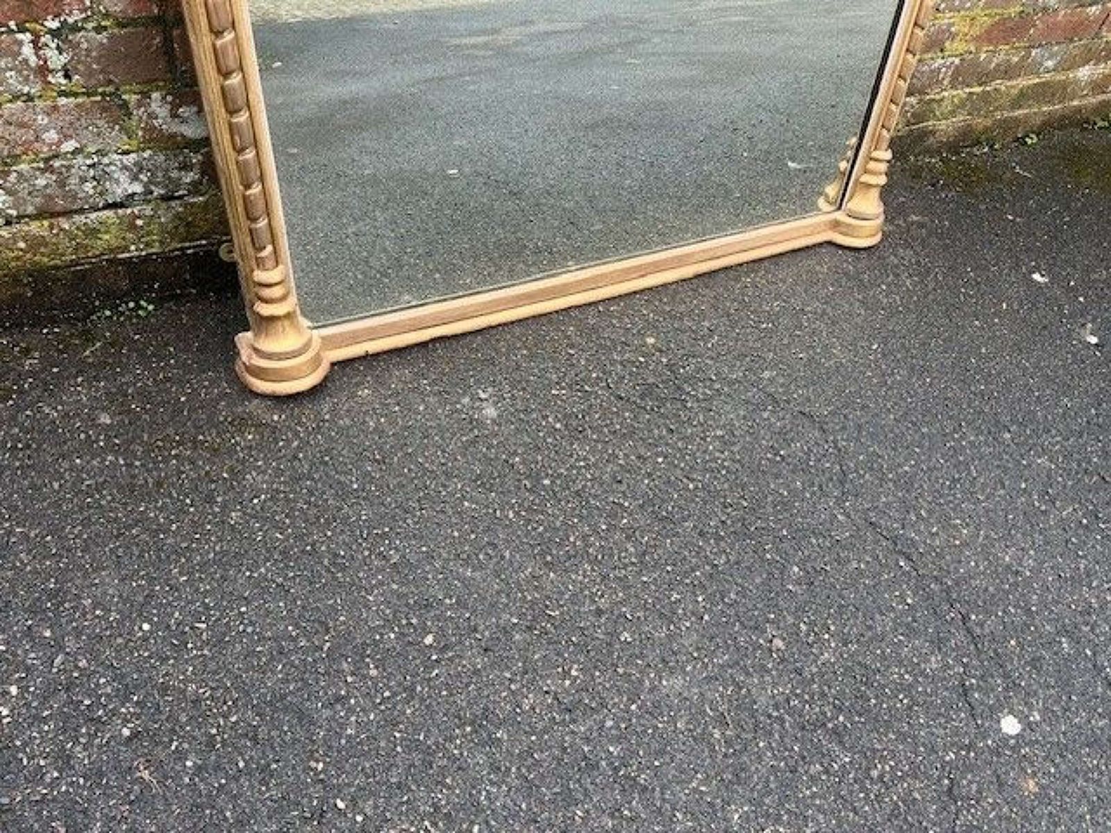 A Superb Large Antique English 19th C Shaped Top Original Gilt Mirror. photo vinterior