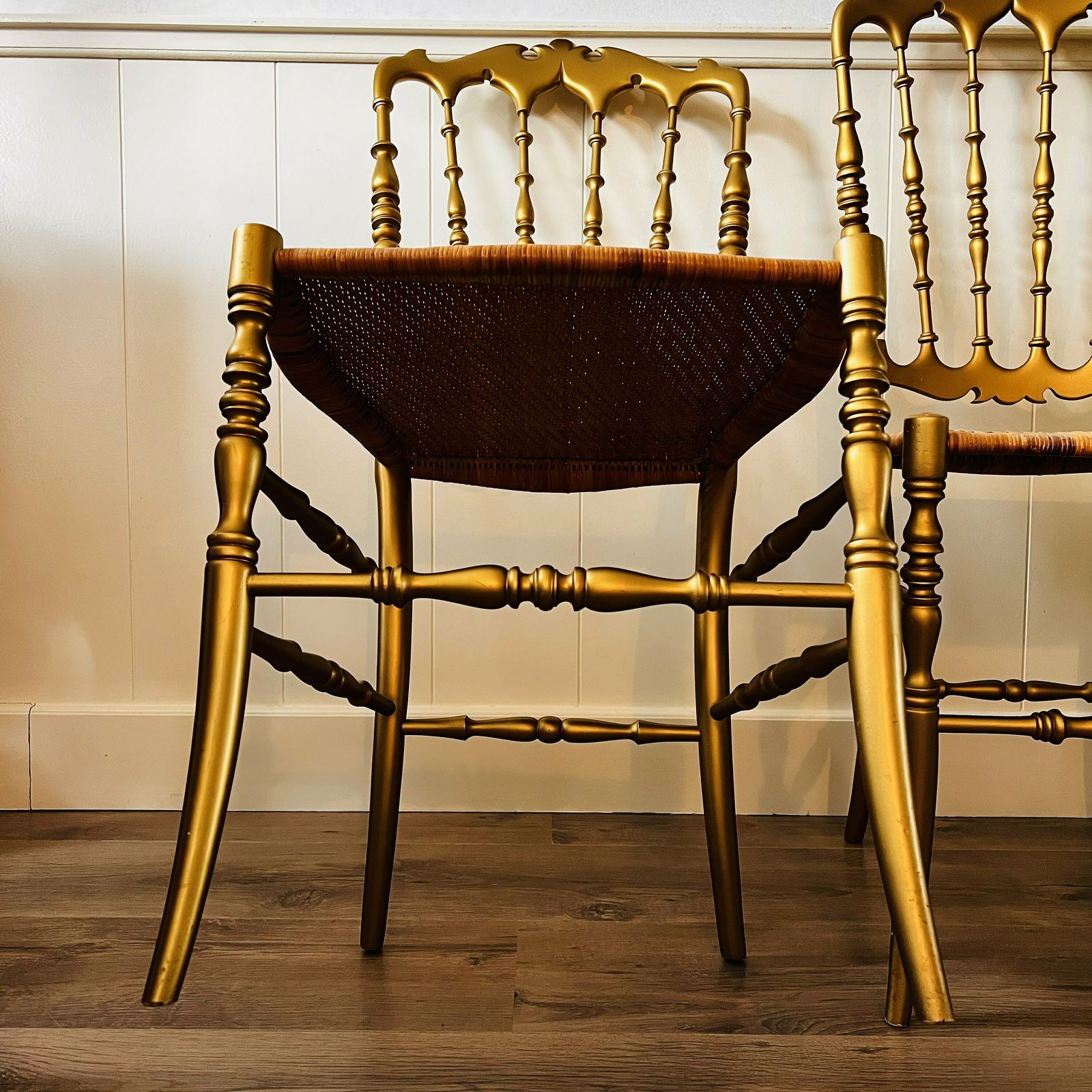 photo furniture Set Of Chiavari Dining Room Chairs By Fratelli Levaggi, Italy 1950s