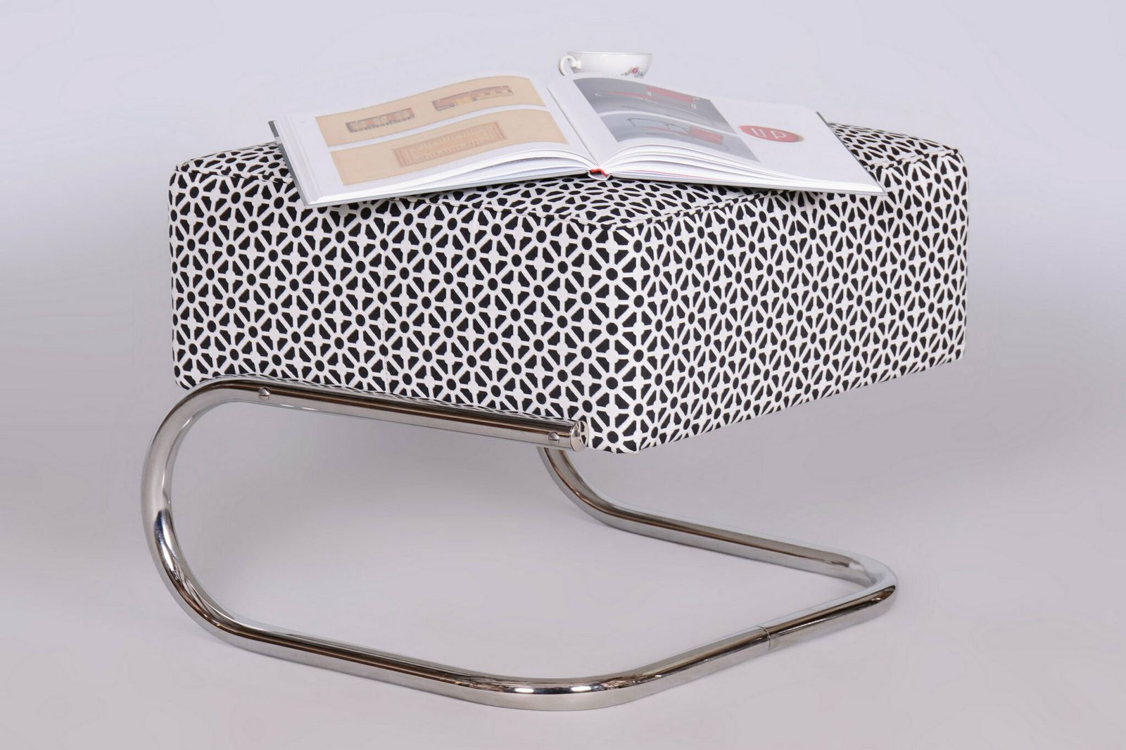 Restored Bauhaus Stool, By Robert Slezák, Chrome Plated Steel, Czech, 1930s photo vinterior