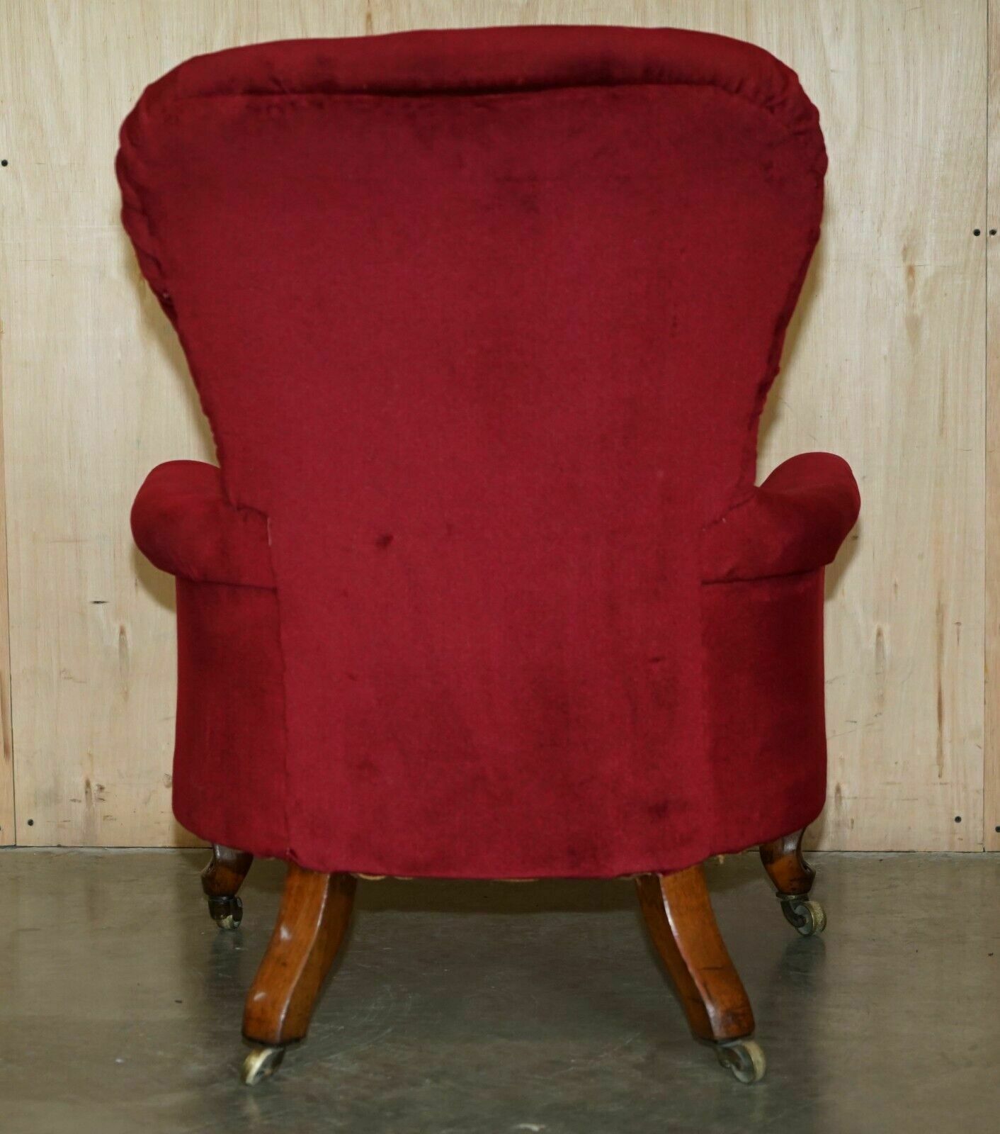 photo buy Exquisite Antique William IV 1830 Chesterfield Tufted Walnut Library Armchair
