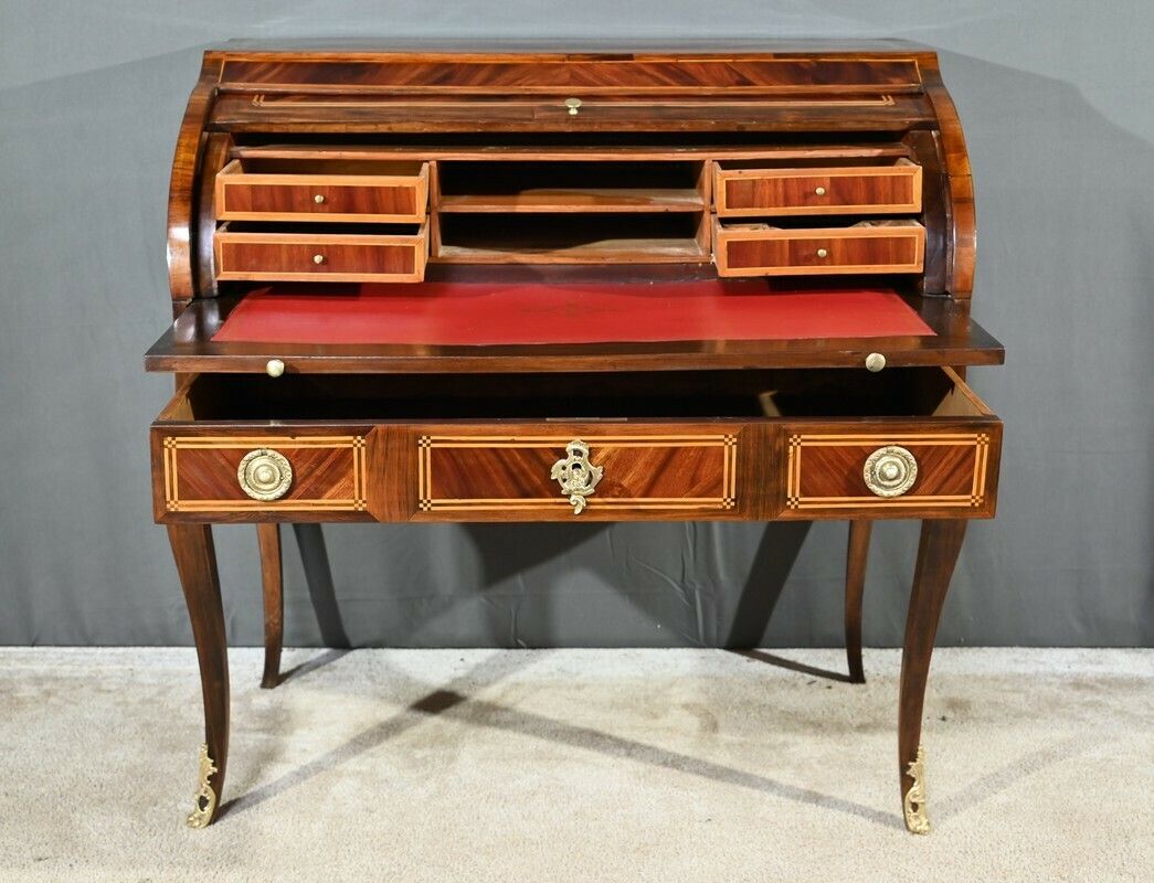Cylinder Desk In Mahogany And Rosewood, Louis XV Period – 1st Part 18th photo 4650.0