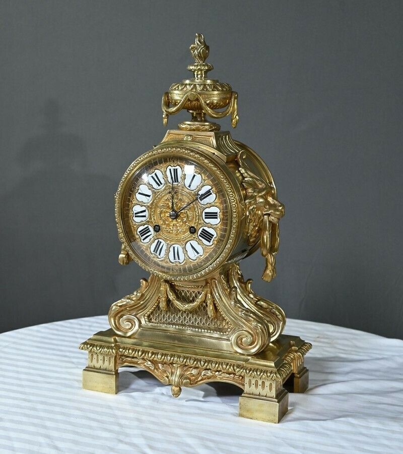Bronze Clock, Signed G.Philippe Palais Royal – 1870 photo for sale