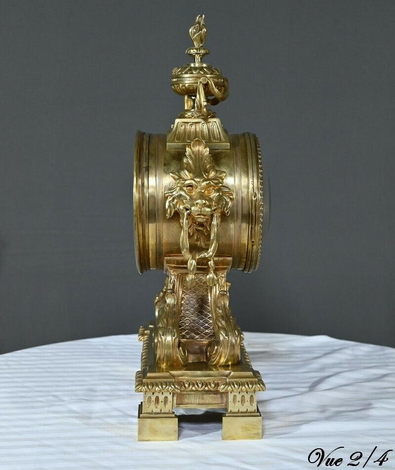 photo vintage Bronze Clock, Signed G.Philippe Palais Royal – 1870
