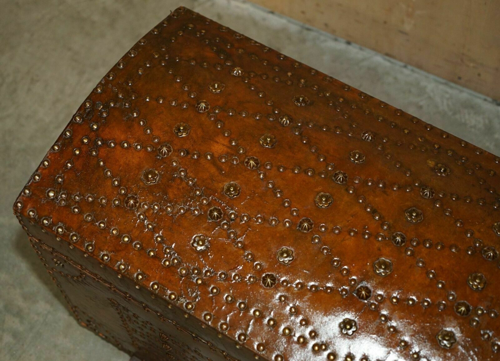 Stunning Restored Antique Victorian Hand Studded Brown Leather Steamer Trunk photo Furniture