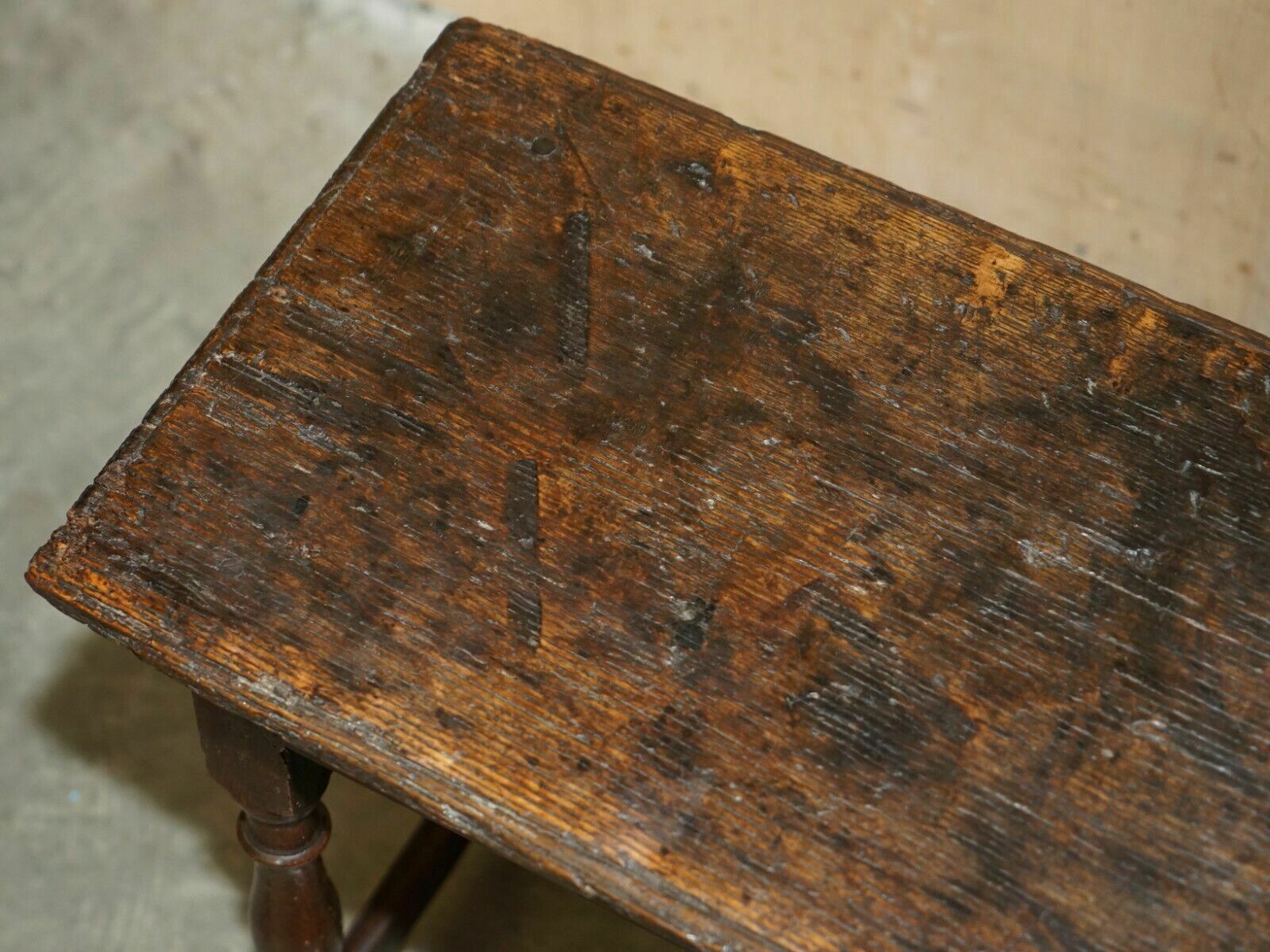 17th Century Antique English Oak Side End Lamp Wine Table Lovely Patinated Top photo 2350.0