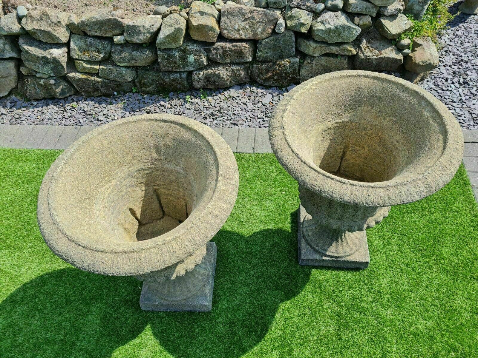 Vintage Style Heathfield Urns Deep Planters English Stone 0081. photo Garden Decor