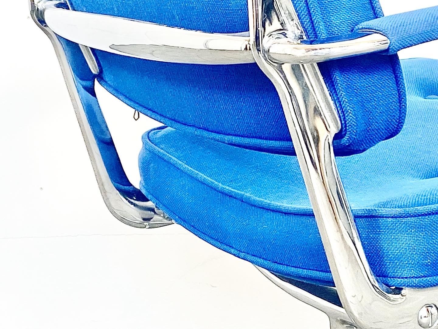Es102 Intermediate Chair Designed By Charles & Ray Eames For Herman Miller 1960ies photo for sale