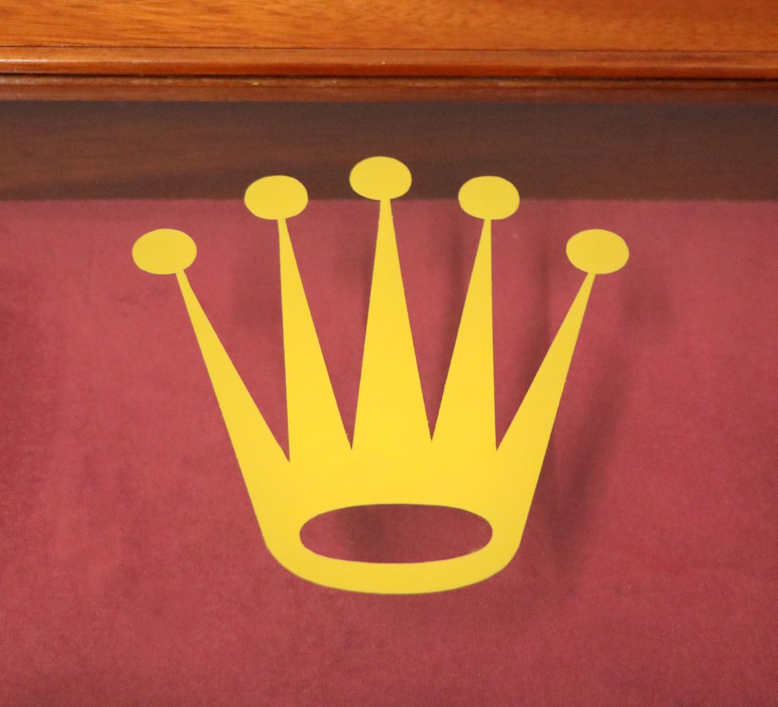 495.0 A Superb Bijouterie Display Table, Hand Sign Written With The Famous Rolex Watch Emblem. photo