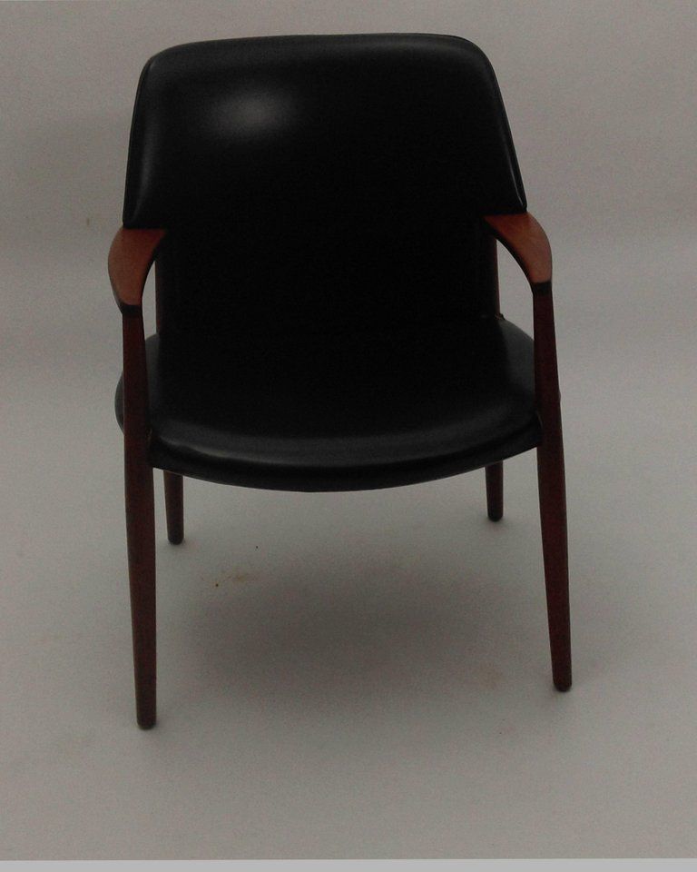 1950s Reupholstered Aksel Bender Madsen, Ejnar Larsen Model 4205 Armchair By Fritz Hansen photo for sale