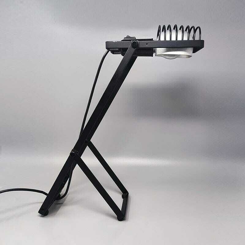 1970s Gorgeous Black Table Lamp "Sintesi" By Ernesto Gismondi For Artemide. Made In Italy photo Lighting