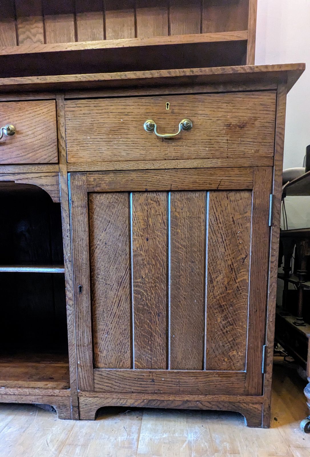 Antique Welsh Dresser photo vinterior
