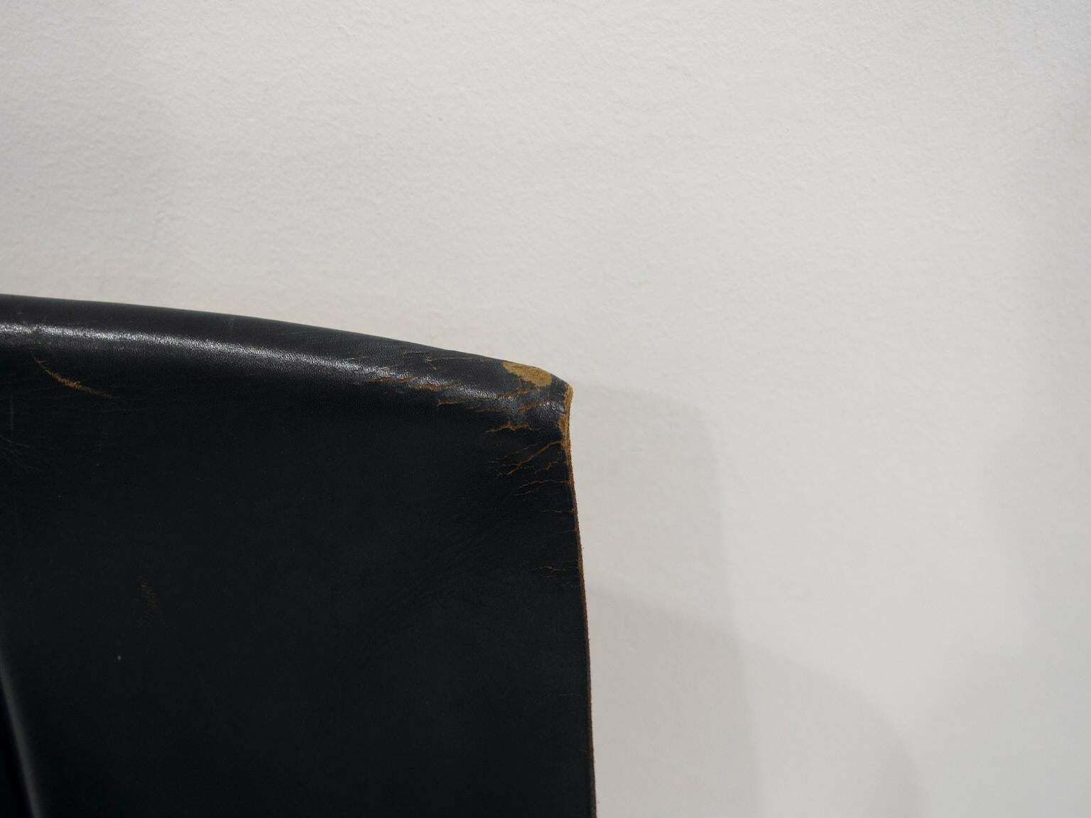 photo furniture Black Leather T Chair By Katavolos, Littell, & Kelley For Laverne International